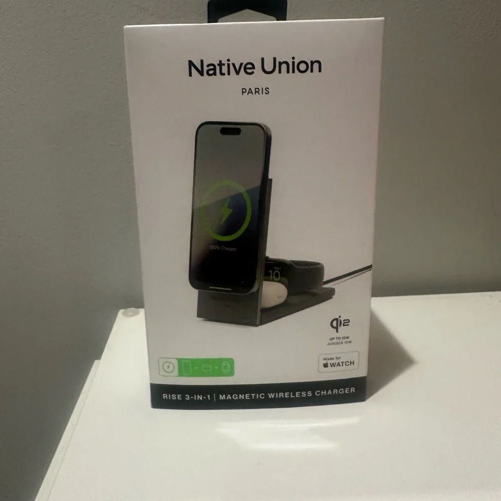Native Union Gray 3-in-1 Magnetic Wireless Charger